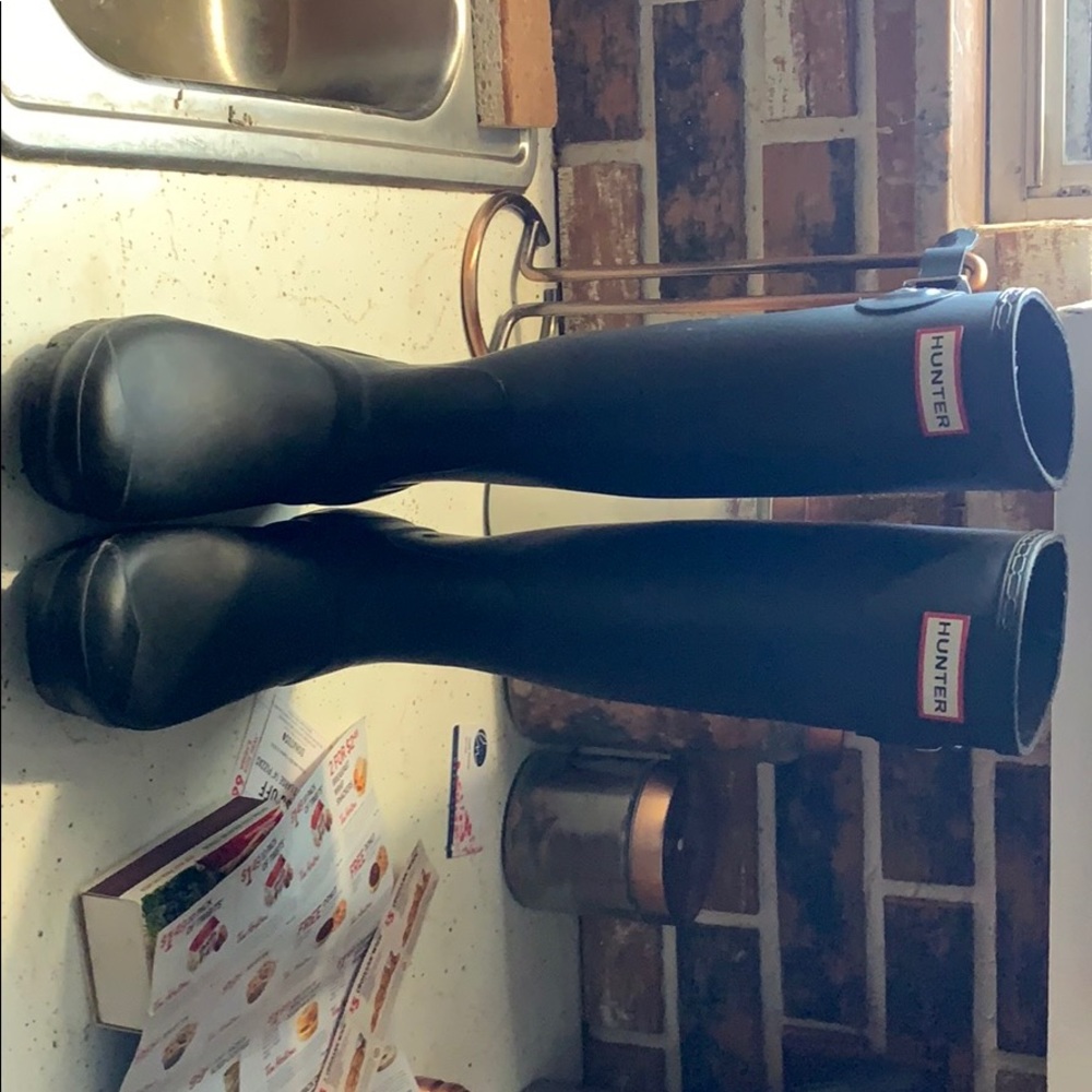 size 7 black hunter boots
